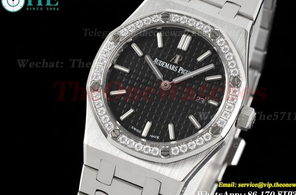 Swiss 33mm SS SS Quartz Black Ladies Oak Dial 8F Royal 0227